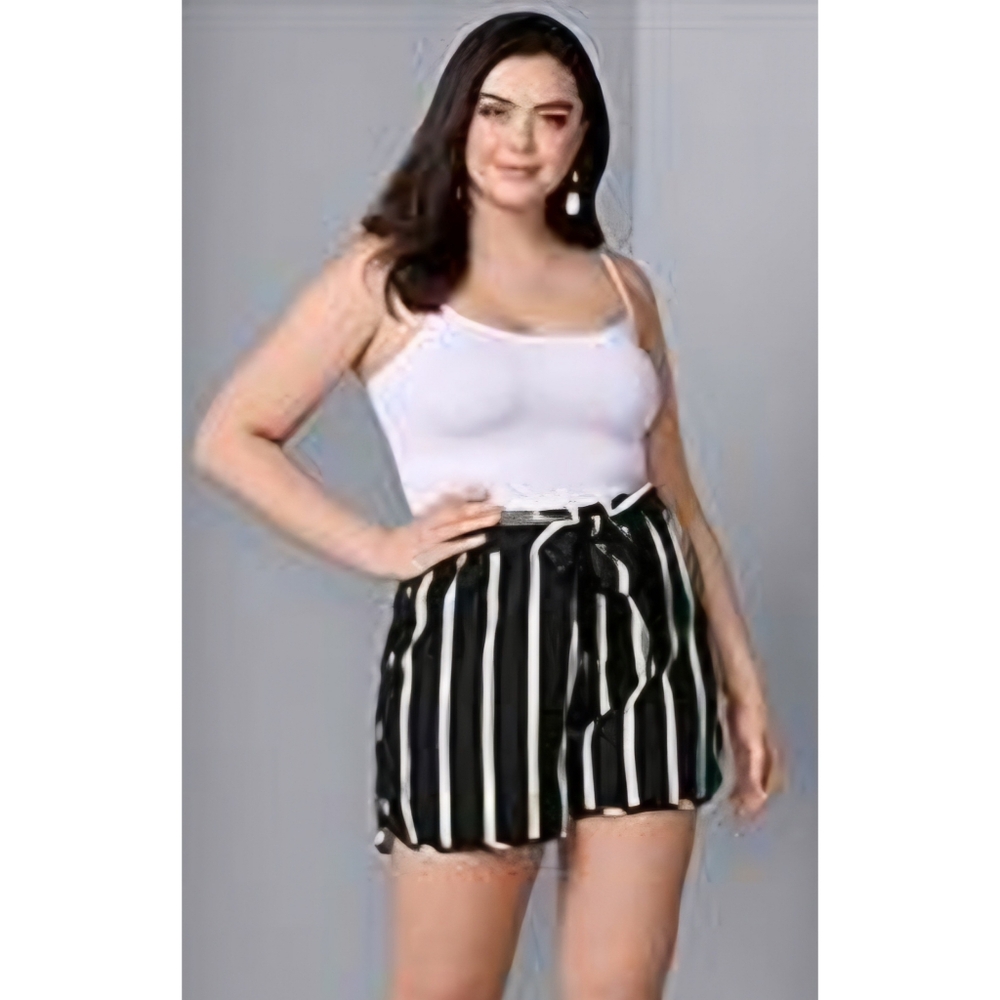 New Venus Women's Dress Shorts Black & White Striped Size 1X